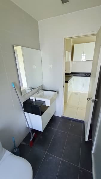 Apartment for Sale at Central Residence @ Sungai Besi - Daphne Lim - Bathroom - PropertyGuru.com.my