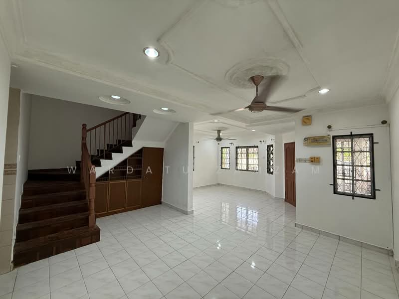 2-storey Terraced House for Sale in Seksyen 4 (Bangi) - Wardatu Zamzam - Living Room - PropertyGuru.com.my