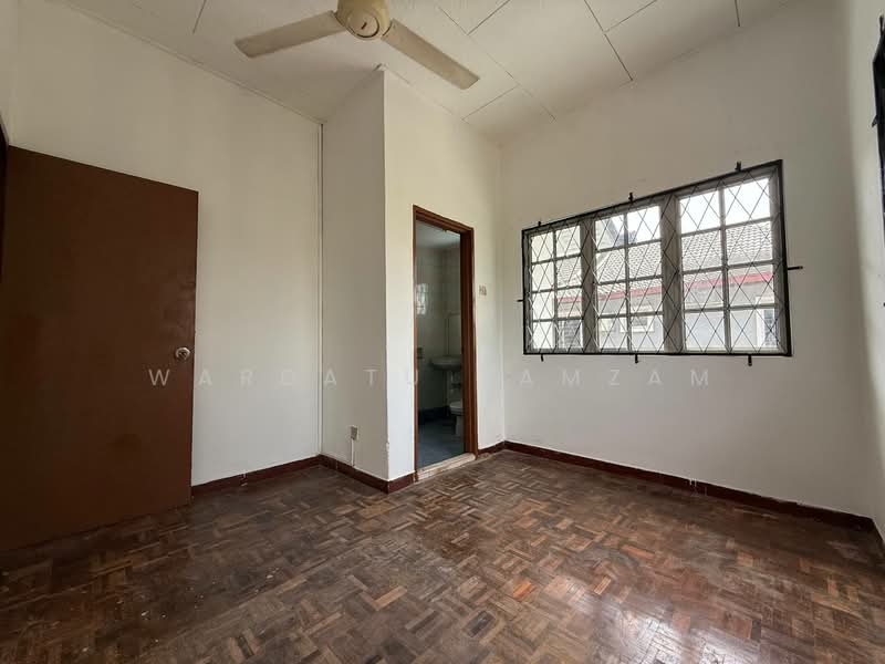 2-storey Terraced House for Sale in Seksyen 4 (Bangi) - Wardatu Zamzam - Interior - PropertyGuru.com.my
