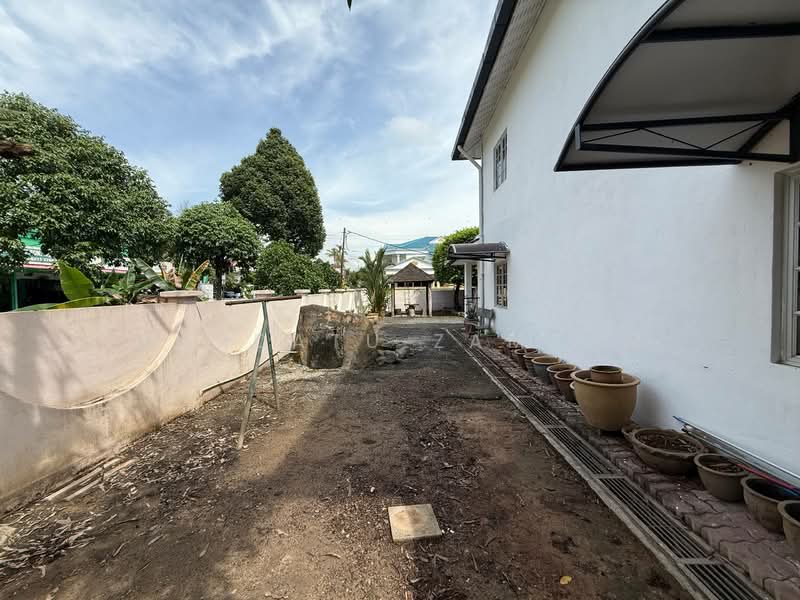 2-storey Terraced House for Sale in Seksyen 4 (Bangi) - Wardatu Zamzam - Exterior - PropertyGuru.com.my