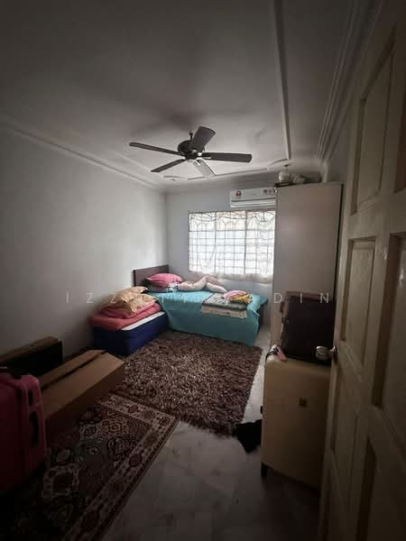 1.5-storey Terraced House for Sale in Cheras (Kuala Lumpur) - Izzati Radin - Bedroom - PropertyGuru.com.my