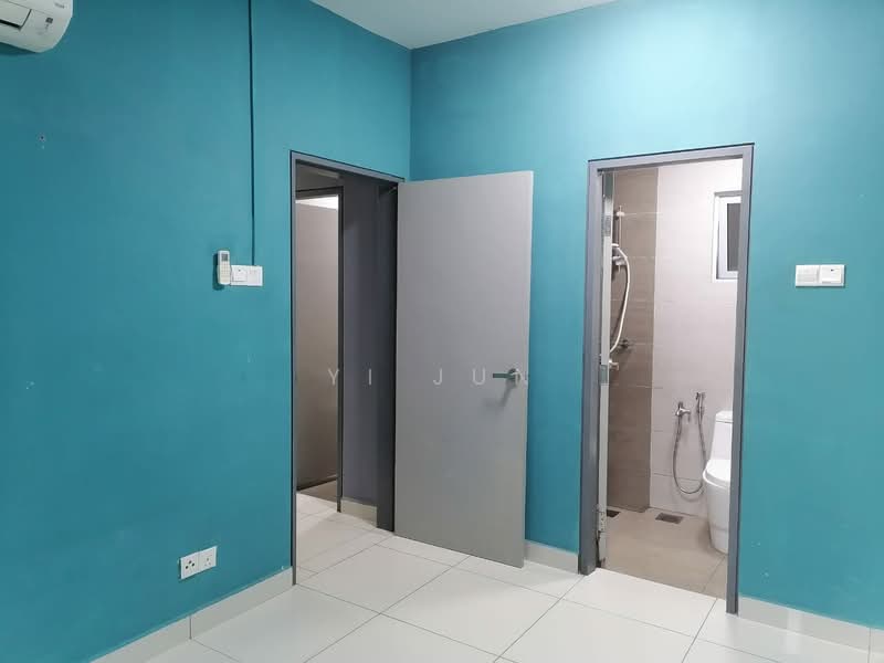 Koi Suites untuk Untuk Disewa - RM 1,250 /bulan, Mac 2026 - Bathroom - PropertyGuru.com.my