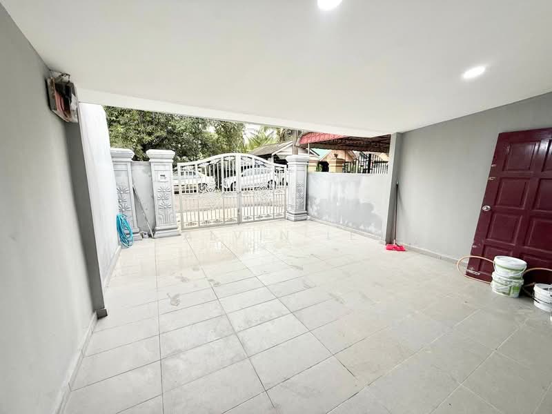 1-storey Terraced House for Sale in Taman Rinting (Masai) - Calvin Lee - Exterior - PropertyGuru.com.my