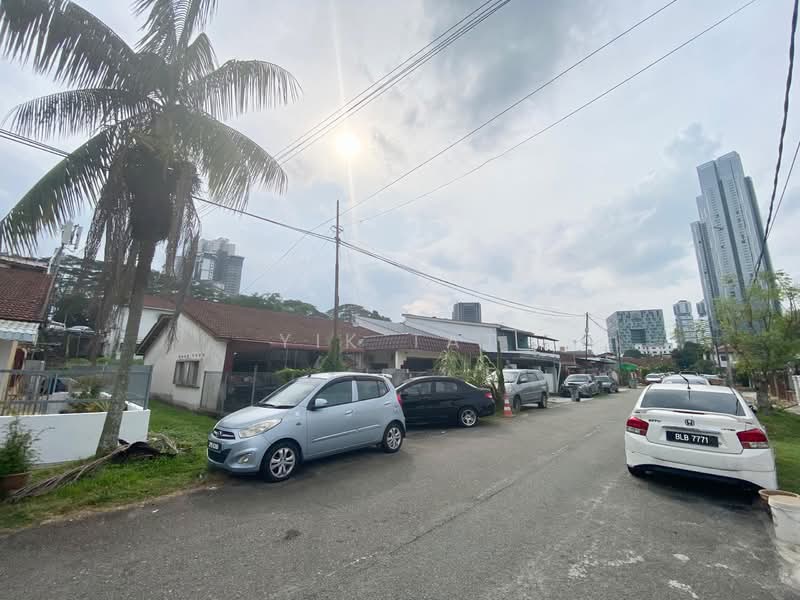 1.5-storey Terraced House for Sale in Taman Serene (Johor Bahru) - Yik Tat - Exterior - PropertyGuru.com.my