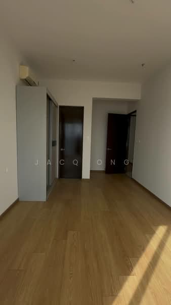 Condominium for Sale at Kings Bay @ Country Garden Danga Bay - JacQ Ong - Master room - PropertyGuru.com.my