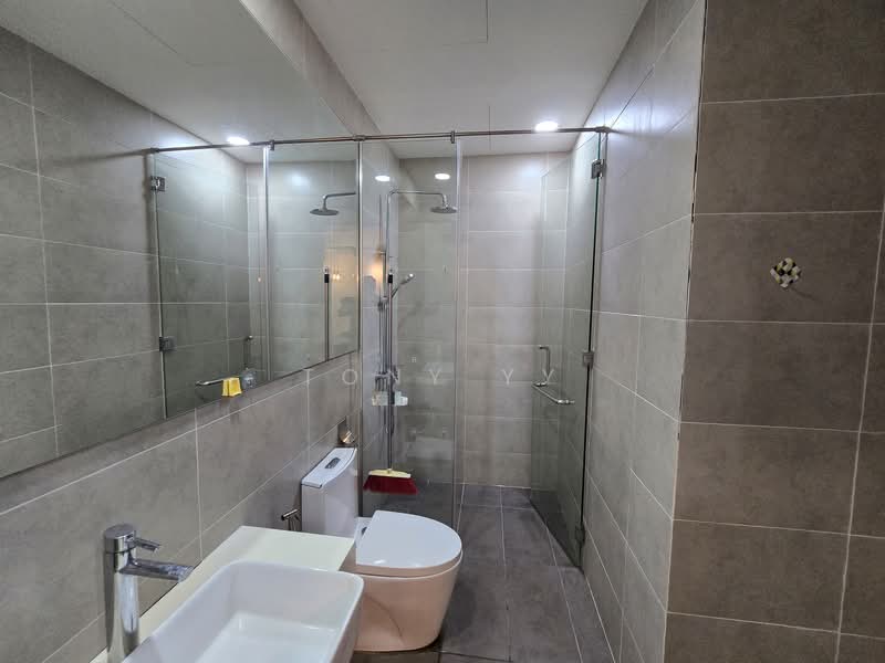 Service Residence for Rent at KL Gateway Premium Residences - Tony YY - Bathroom - PropertyGuru.com.my