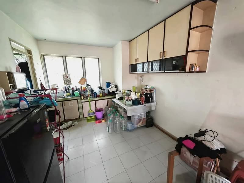 Flat for Sale at Flat Taman Ungku Tun Aminah - Calvin Lee - Kitchen - PropertyGuru.com.my