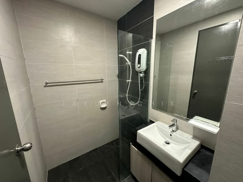 Condominium for Rent at Queensville - Jayden Chik - Bathroom - PropertyGuru.com.my