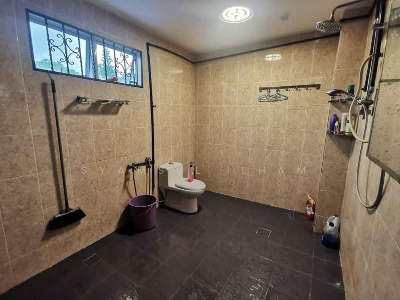 2-storey Terraced House for Sale in Shah Alam (Selangor) - Syamsul Ilham - Bathroom - PropertyGuru.com.my