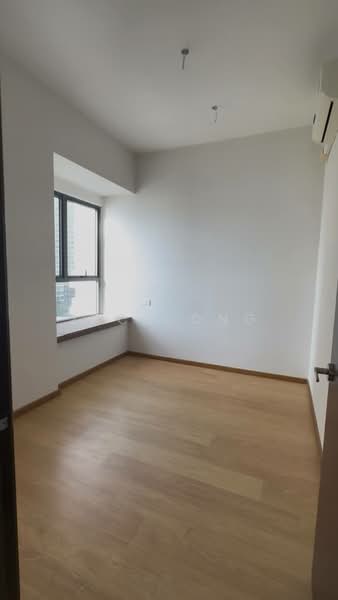 Condominium for Sale at Kings Bay @ Country Garden Danga Bay - JacQ Ong - Room 3 - PropertyGuru.com.my