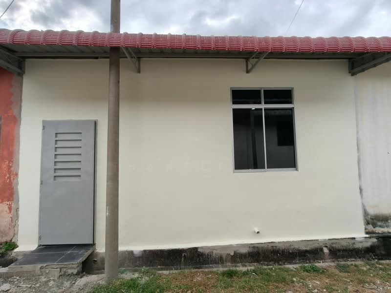 (Fully Refurbished) Teres 1 Tingkat - Taman Desa Aman - Sungai Lalang untuk Untuk Dijual - RM 250,000, Feb 2026 - Exterior - PropertyGuru.com.my