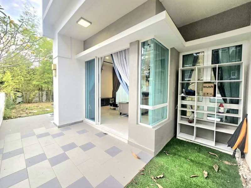 3-storey Terraced House for Sale in Bandar Rinching (Semenyih) - Noraini Dahan - Exterior - PropertyGuru.com.my