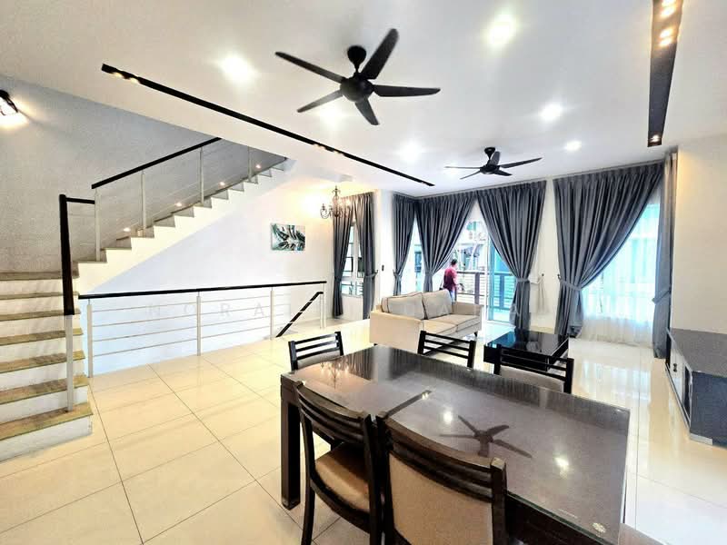 3-storey Terraced House for Sale in Bandar Rinching (Semenyih) - Noraini Dahan - Living Room - PropertyGuru.com.my
