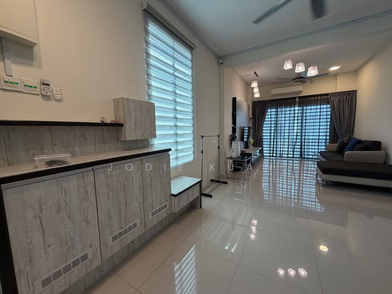 Apartment for Sale at Sky Garden Residences - Jodie Kuan - Living Room - PropertyGuru.com.my
