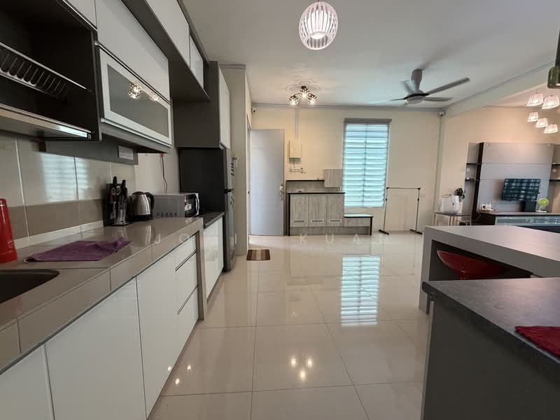 Apartment for Sale at Sky Garden Residences - Jodie Kuan - Kitchen - PropertyGuru.com.my