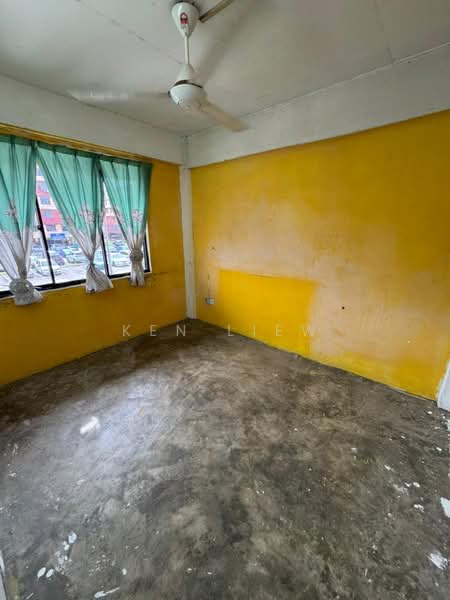 Flat for Sale at Flat Temenggong - Ken Liew - Interior - PropertyGuru.com.my