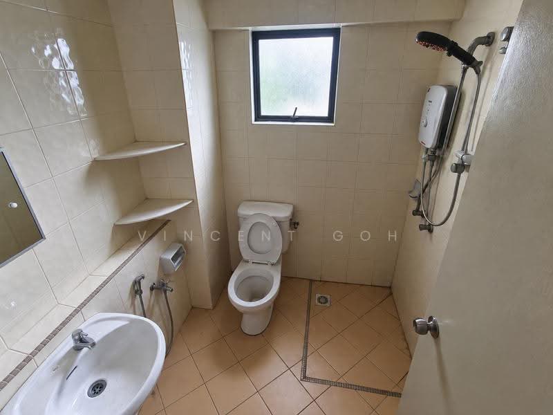 Pangsapuri untuk Dijual di Perdana Puri - Vincent Goh - Bathroom - PropertyGuru.com.my