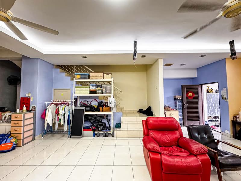 2-storey Terraced House for Sale in Taman Mutiara Indah (Puchong) - Amzar Faiz - Living Room - PropertyGuru.com.my