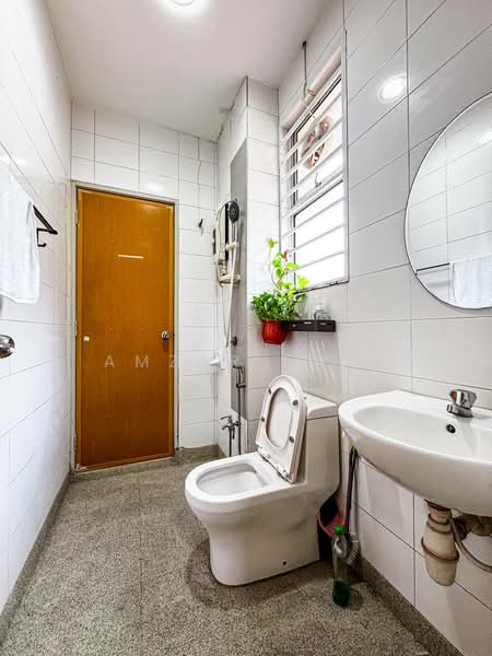 2-storey Terraced House for Sale in Taman Mutiara Indah (Puchong) - Amzar Faiz - Bathroom - PropertyGuru.com.my