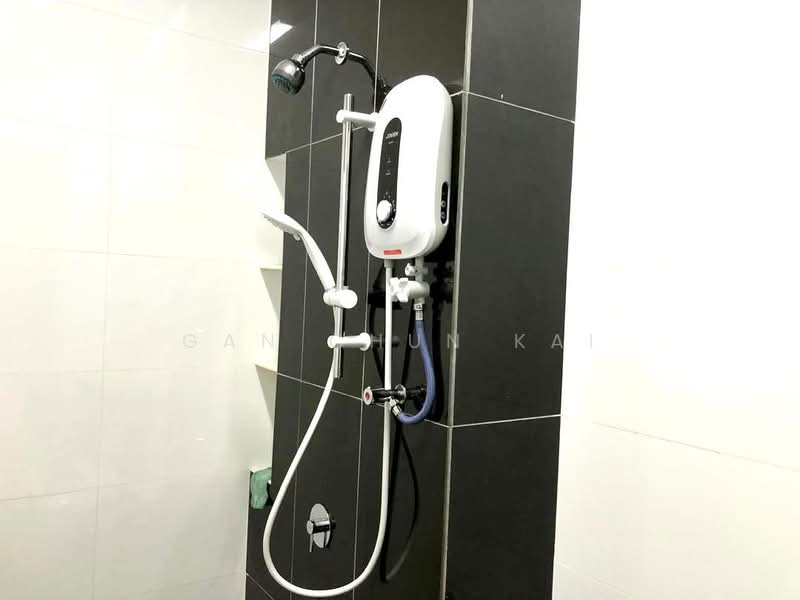 Condominium for Rent at The Clovers - Gan Chun Kai - Bathroom - PropertyGuru.com.my