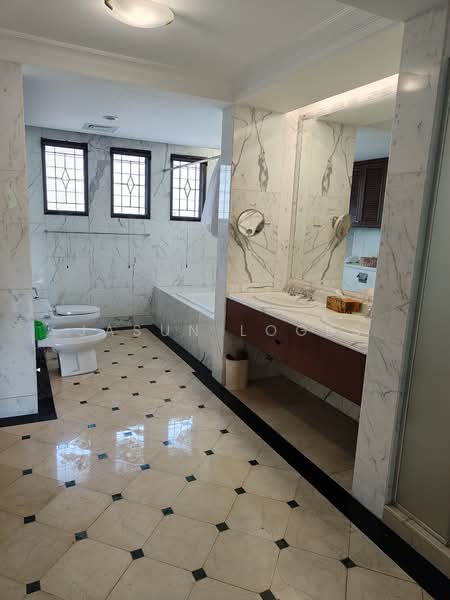 Bungalow for Rent in Taman U-Thant (Kuala Lumpur) - Jasun Loges - Bathroom - PropertyGuru.com.my