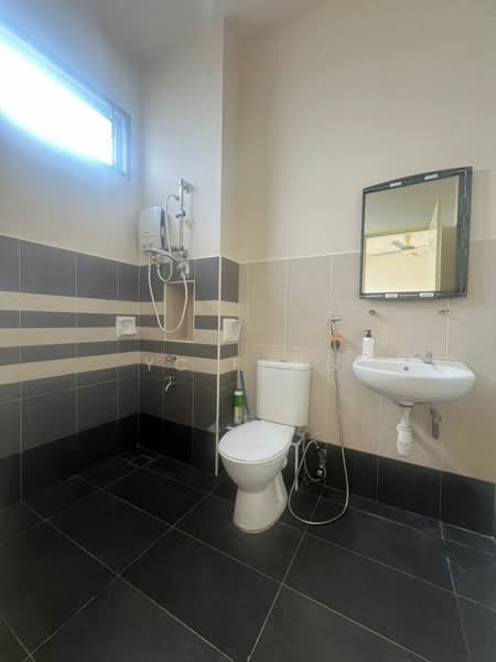 Taman Bukit Indah untuk Untuk Dijual - RM 828,000, Feb 2026 - Bathroom - PropertyGuru.com.my