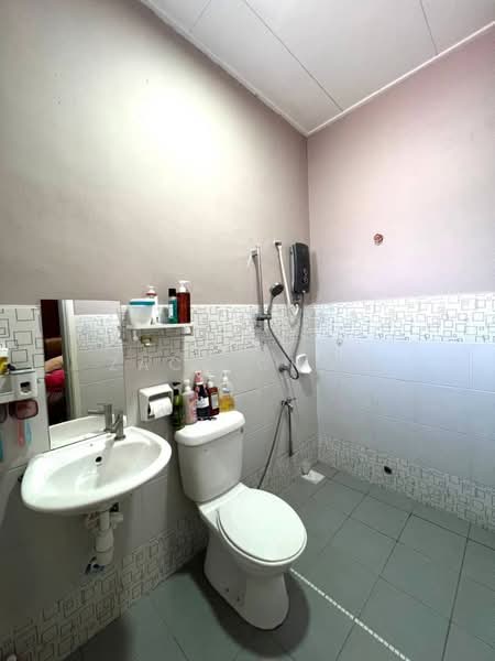 2-storey Terraced House for Sale in Taman Sierra Perdana (Masai) - Zack Chow - Bathroom - PropertyGuru.com.my