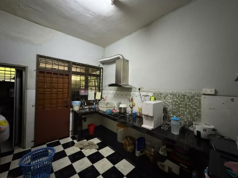 2-storey Terraced House for Sale in Taman Sri Skudai (Skudai) - YC Fung - Kitchen - PropertyGuru.com.my