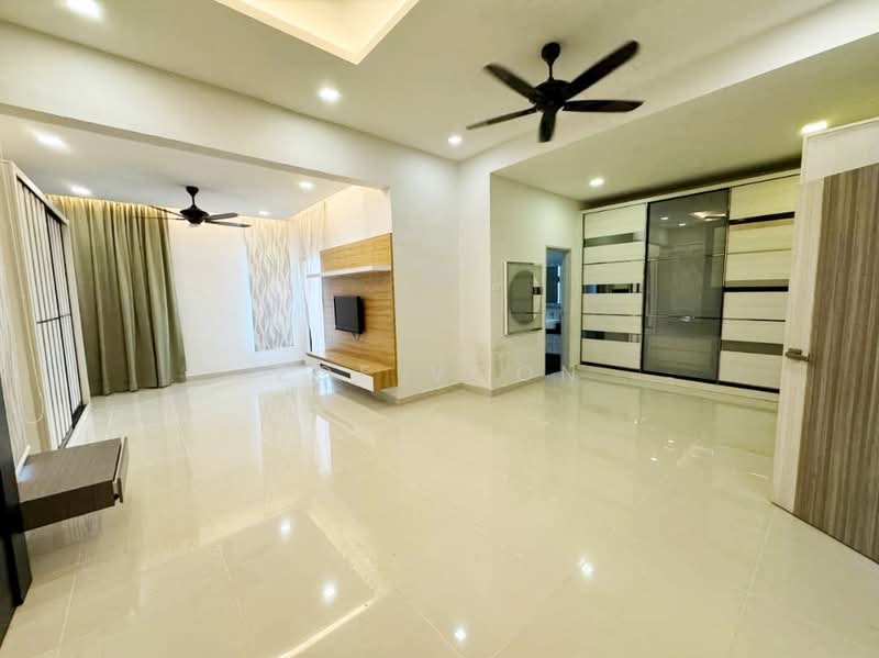Cluster House for Sale in Ulu Tiram (Johor) - Zoe Voon - Living Room - PropertyGuru.com.my