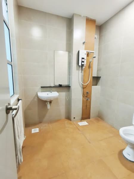 Cluster House for Sale in Ulu Tiram (Johor) - Zoe Voon - Bathroom - PropertyGuru.com.my