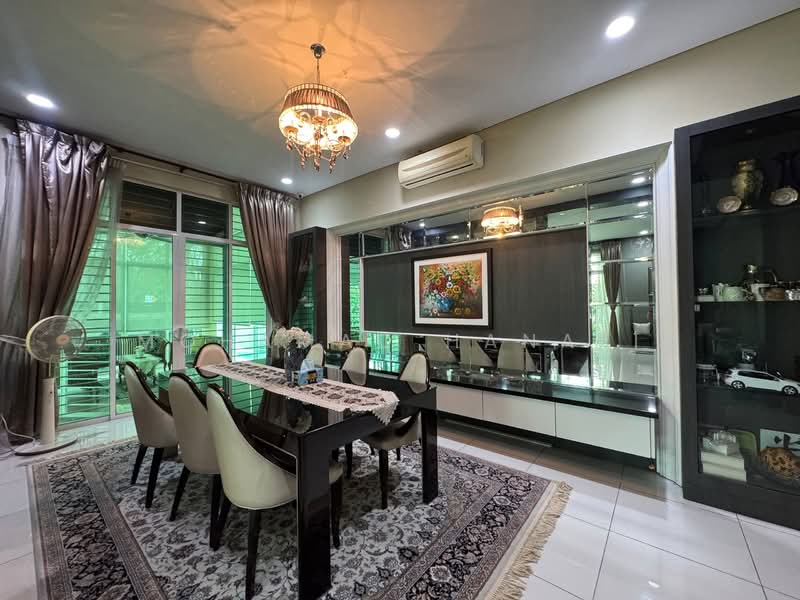 Seksyen 4 untuk Untuk Dijual - RM 2,500,000, Feb 2026 - Dining Room - PropertyGuru.com.my