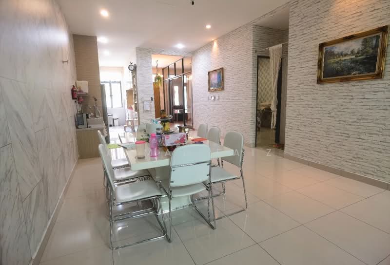 Pool Villas @ Reflexion untuk Untuk Disewa - RM 6,000 /bulan, Apr 2026 - Dining Room - PropertyGuru.com.my