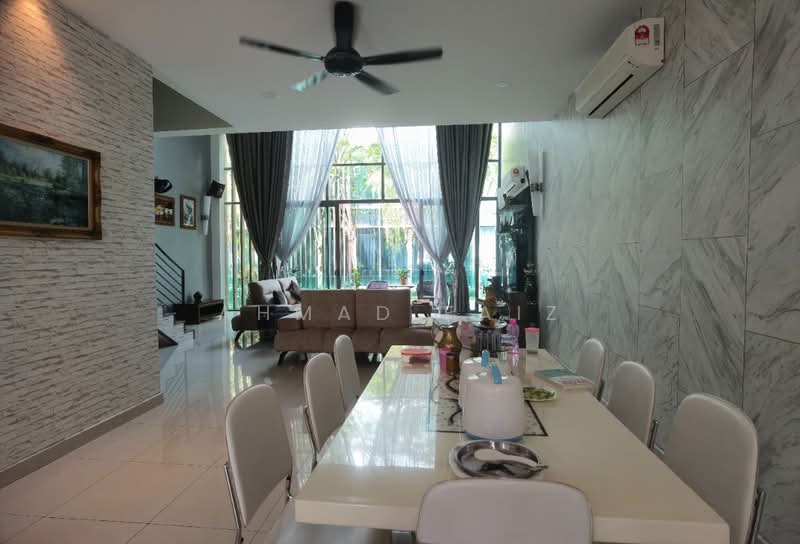 Pool Villas @ Reflexion untuk Untuk Disewa - RM 6,000 /bulan, Apr 2026 - Living Room - PropertyGuru.com.my