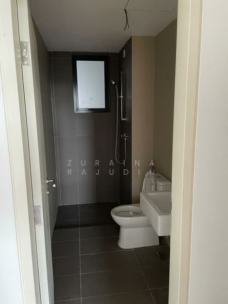 Service Residence for Sale at Renai Jelutong - Zuraina Rajudin - Bathroom - PropertyGuru.com.my