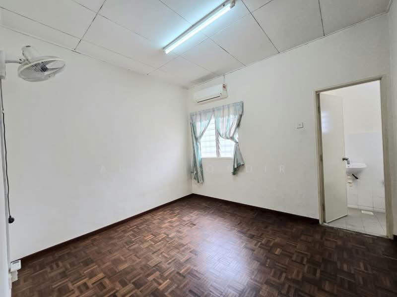 2-storey Terraced House for Sale in Bandar Bukit Mahkota (Bangi) - Abdul Qadir - PropertyGuru.com.my