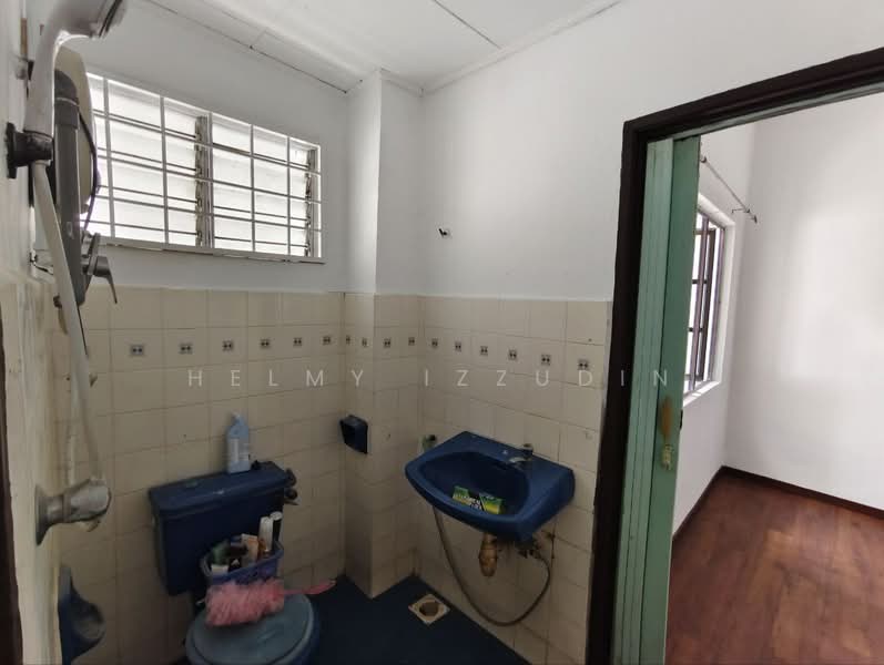 2-storey Terraced House for Sale in Pjs 5 (Petaling Jaya) - HELMY IZZUDIN - PropertyGuru.com.my