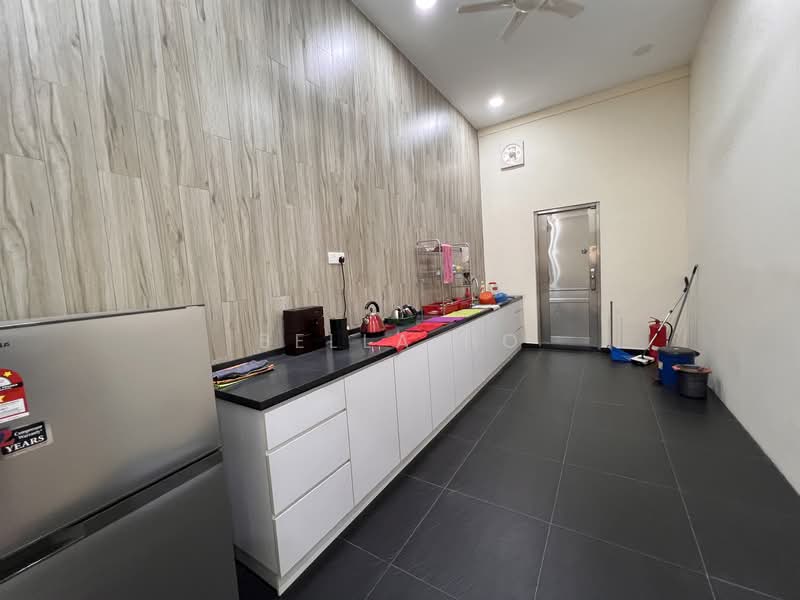 Terrace Factory for Rent in Taman Putri Kulai (Kulai) - Bella Ho - Kitchen - PropertyGuru.com.my