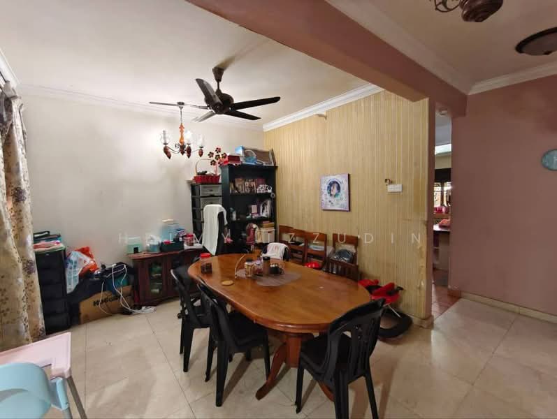 2-storey Terraced House for Sale in Putra Heights (Subang Jaya) - HELMY IZZUDIN - Dining Room - PropertyGuru.com.my