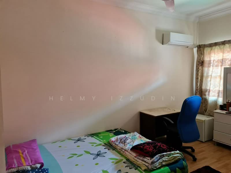 2-storey Terraced House for Sale in Putra Heights (Subang Jaya) - HELMY IZZUDIN - Bedroom - PropertyGuru.com.my