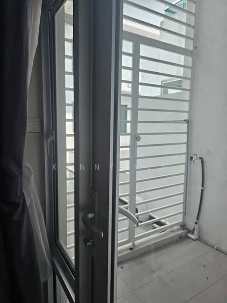 Semi-Detached House for Sale in Taman Puncak Saujana (Kajang) - Kenny Yew - Balcony - PropertyGuru.com.my