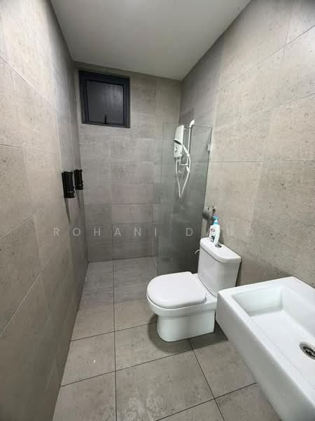 Kenwingston Square Garden untuk Untuk Disewa - RM 2,500 /bulan, Feb 2026 - Bathroom - PropertyGuru.com.my