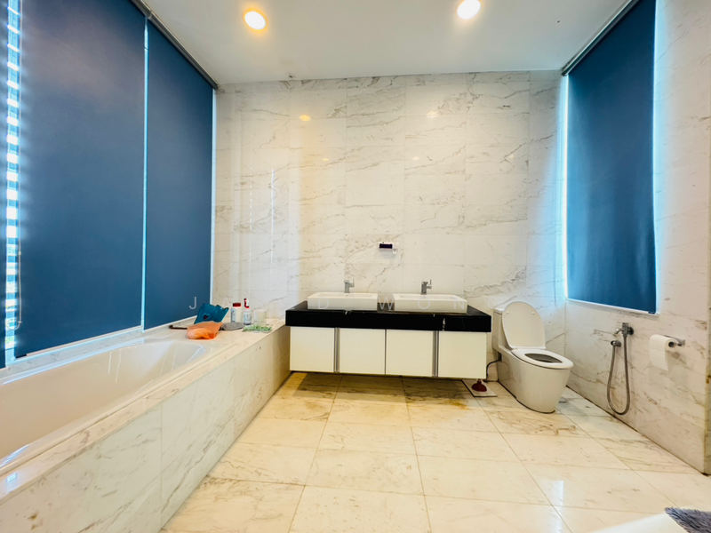Rumah Banglo untuk Dijual di Garden Residence (Cyberjaya) - Jared Wong - Bathroom - PropertyGuru.com.my