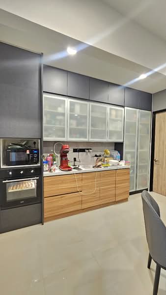 2.5-storey Terraced House for Sale in Seksyen 16 (Shah Alam) - Foo Jenny - Kitchen - PropertyGuru.com.my