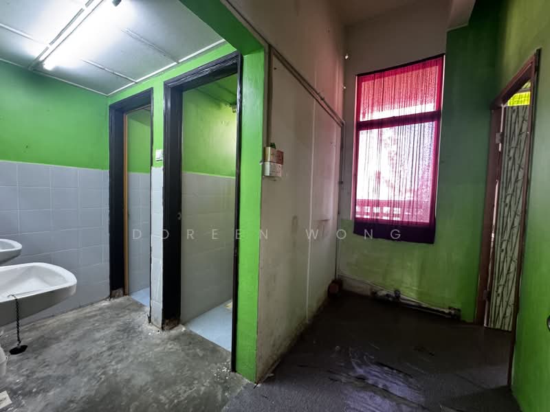Shop / Office for Rent in Masai (Johor) - Doreen Wong - Bathroom - PropertyGuru.com.my