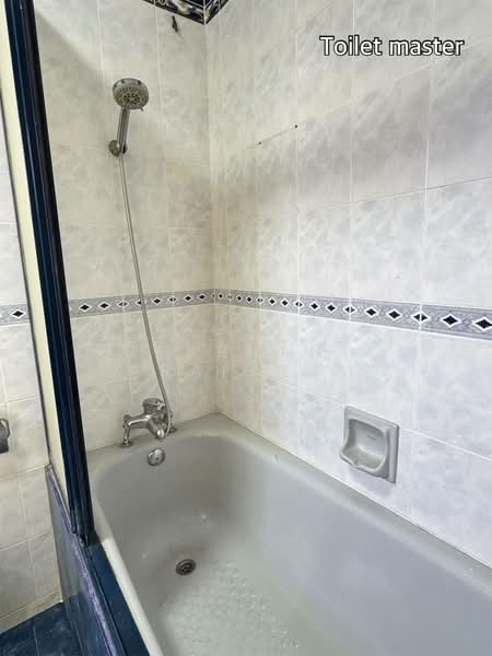 Semi-Detached House for Sale in Shah Alam (Selangor) - Farhan Rafael - Bathroom - PropertyGuru.com.my