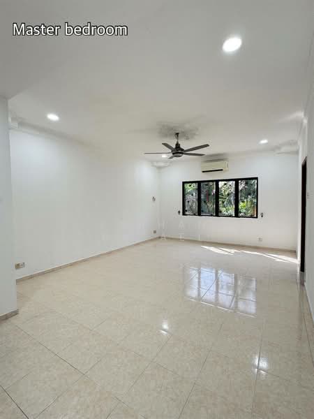 Semi-Detached House for Sale in Shah Alam (Selangor) - Farhan Rafael - Master Bedroom - PropertyGuru.com.my