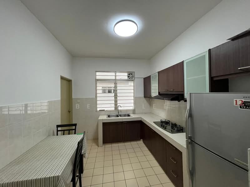 Condominium for Rent at Pearl Avenue - Benny Lee - Kitchen - PropertyGuru.com.my