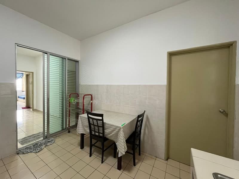 Condominium for Rent at Pearl Avenue - Benny Lee - Dining Room - PropertyGuru.com.my