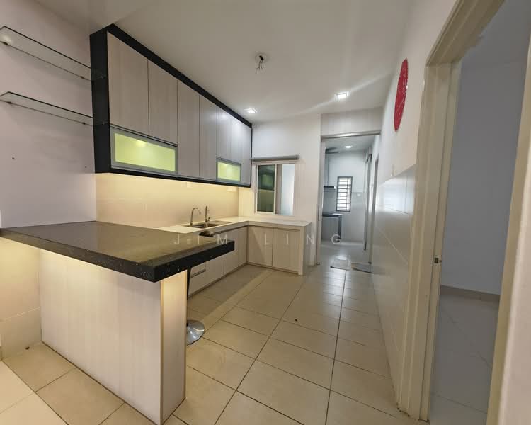 2-storey Terraced House for Sale in Bandar Saujana Putra (Tanjong Duabelas) - Jim Ling - Kitchen - PropertyGuru.com.my