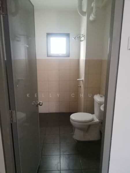 Apartment for Sale at Gapura Bayu - Kelly Chua - Bathroom - PropertyGuru.com.my